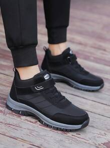 Zapatos de senderismo deportivos para hombres, botas de escalada antideslizantes y resistentes a la abrasión para uso casual de mediana edad y personas mayores, nuevas para otoño/invierno