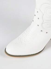 Tropiscape Bốt cao bồi miền Tây thêu rỗng phong cách retro mùa thu đông, cao gót dày, cao đến giữa bắp chân, bốt dài dành cho nữ, quà tặng Giáng sinh Giáng sinh mùa đông - trắng - Xem 8