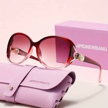 A Pair Of Women's Fashion Simple Pearl Fox Head Frame Decorative Glasses, With Purple Glasses Case, Vintage Suitable For Holiday Gifts - 黑色框灰色鏡片 - 查看 3