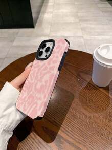 1 pieza Funda de teléfono grueso a prueba de golpes con diseño de letra y estampado de leopardo de otoño/invierno, compatible con iPhone 11, 12, 13, 14, 11 Pro Max, 12 Pro Max, 13 Pro Max, 14 Pro Max, XR, 15, 15 Pro, 15 Pro Max, iPhone 16, 16 Pro, 16 Plus, 16 Pro Max
