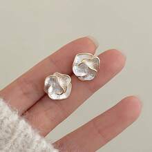 Elegant Camellia Earrings, Retro Style, Women's Fashion Accessories, Seasonal Daily And Vacation Accessories - E15-鮮花 - 查看 11