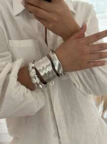 Bracelet élégant, minimaliste et stylé, convient à toutes les occasions comme les fêtes, les banquets, les festivals de musique, le port quotidien, parfait comme cadeau de vacances