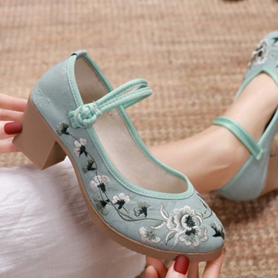 Women Canvas Shoes - (H022米色 偏小一號) - 查看 1