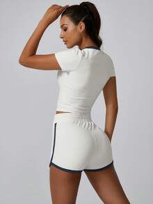 NcmRyu 1套抽绳腰部撞色塑身短袖短裤运动套装