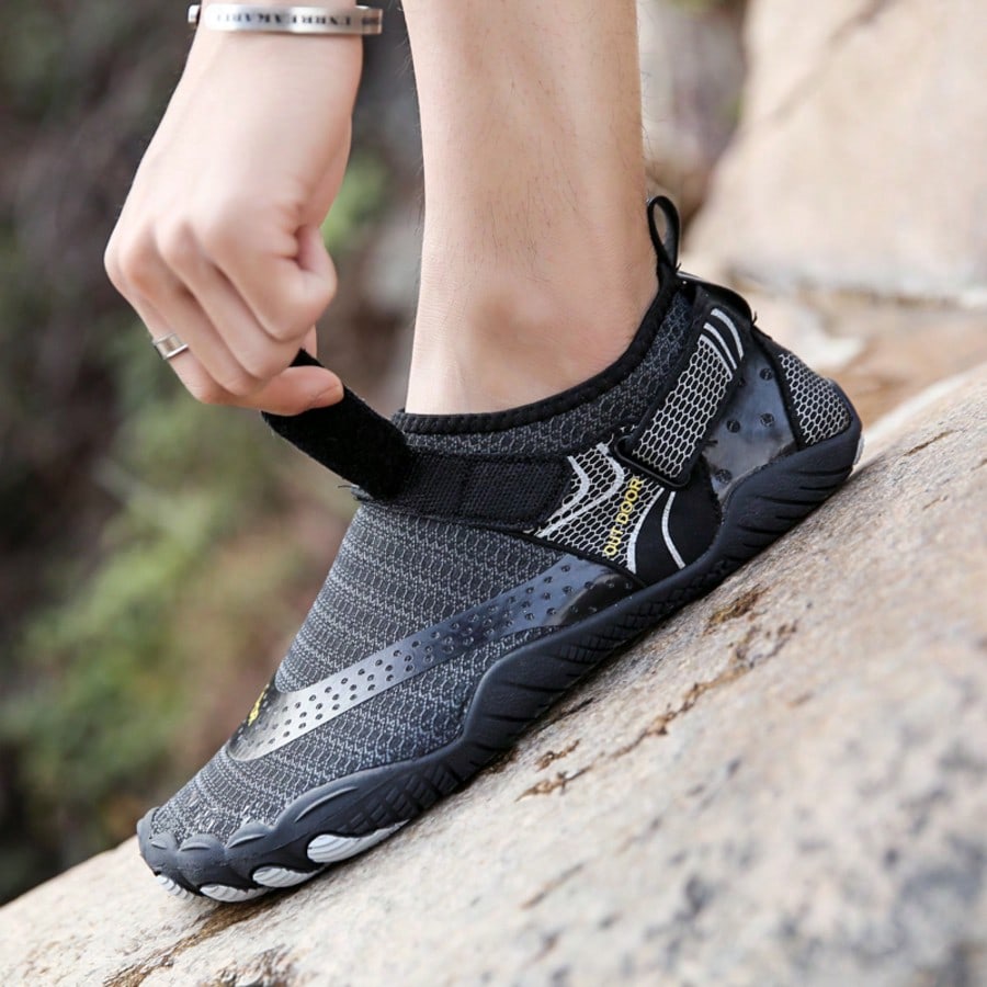 Zapatos de agua esenciales para el verano para parejas y familias, diseño de cinco dedos, zapatos para senderismo al aire libre, con agujeros de dren
