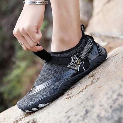 Summer Couples & Family Barefoot Beach Water Shoes, Five-Toe Design With Drainage Holes, Shock-Absorbing Non-Slip Creek Shoes, Suitable For Water Park, Surfing, Paddleboarding, Fishing, Camping, Gym Squats, Yoga, Treadmill, Weightlifting, Cycling, Multiple Colors Available