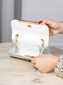 奢华迷人金属拼布信封包，磁扣优雅时尚派对手拿包，链条肩带单肩包，适合女士生日、婚礼和晚会 - 銀色 - 查看 6