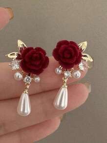 Juego de 2 pares de pendientes colgantes con perla falsa y strass en forma de rosa para mujeres y niñas - Joyería elegante para bodas, compromisos y fiestas - Regalo de Navidad ideal