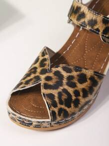 1 Par de Sandálias Plataforma Anabela Estampadas de Leopardo Impermeáveis, Estilo Verão Novo, Versátil para Adolescentes Meninas