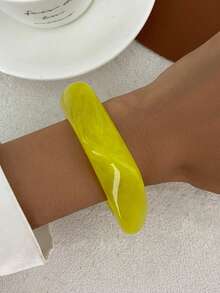 1 Stück Vintage übertriebener Mode Punk Stil acryl Harz asymmetrische Manschette Armband, minimalistischer dicker Schmuck, geeignet für den täglichen Arbeitsweg von Frauen, Treffen mit Freunden, romantischen Urlaub, Straßenfotografie, Modenschau für Frauen (das Farbmuster am Armband ist zufällig, dem tatsächlichen Artikel unterworfen)