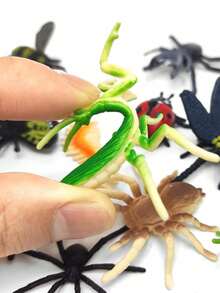 Set de 3/6/12/24 piezas de juguetes de insectos miniatura realistas aleatorios - Arañas, mariposas, mariquitas, abejas, escorpiones, decoraciones, colección de modelos de insectos para adolescentes, regalos para amigos, regalos de Navidad, animales pequeños de plástico, modelo de escorpión, pulpo, que brillan en la oscuridad, animales, miniaturas navideñas, decoración de insectos, figuras de plástico, abejas, figuras en miniatura, animales de granja, monstruos marinos - Multicolor - Ver 5