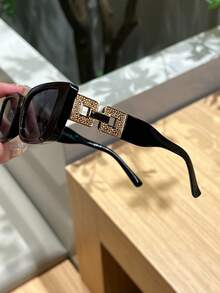 1/2/3 piezas Gafas con marco de plástico retro con diseño geométrico para uso al aire libre y viajes, accesorios de moda decorativos, accesorios de playa para mujeres, gafas, ropa básica de otoño e invierno para mujeres, cadena de regalo casual de negocios, vestido elegante, adecuado para vacaciones en la playa, al aire libre, viajes