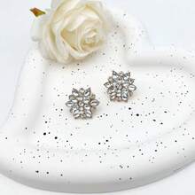 jugalstar 1 对全钻石雪花锆石耳钉，适合女士 - 雪花金色2 - 查看 1