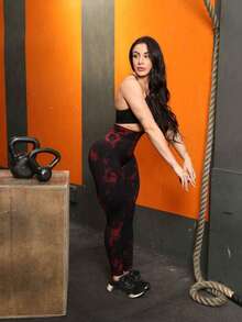 Tie Dye Yoga Leggings, Seamless Butt Lifting Leggings. - Black W/red - View 3