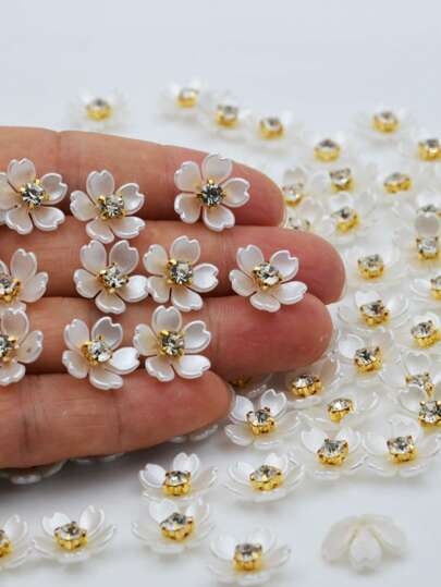 200/100/50/30颗 14毫米 5瓣紫薇花，金色底座爪镶水晶树脂花，适用于服装装饰、手工艺品、礼品、工艺爱好、水钻