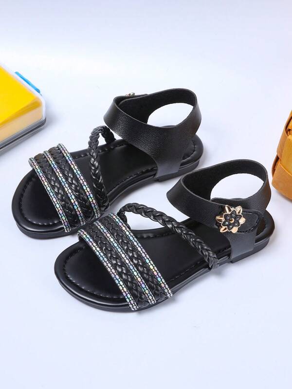 1 Pair Girls Woven Summer Sandals, Casual Fashion Versatile, Flat Beach Strap Princess Shoes, Extremely Soft Material, Suitable For Daily, Vacation And Travel
