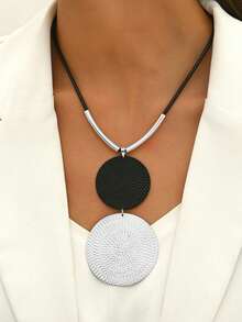 1pc Retro Metal Round & Water Drop Pendant Necklace, Minimalist Design - Silvery - View 2