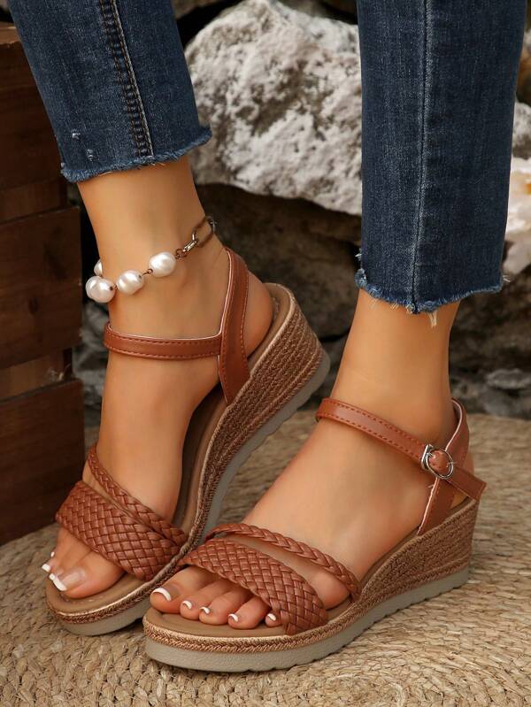 Plus Size Women Thick Sole Woven Waterproof Platform Sandals, Elegant And Comfortable