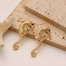 TUANZISP 1 Pair Exaggerated Vintage Gold Sea Element Women Earrings, Bohemian Textured Wave, Seahorse, Shell Stud Earrings, Fashionable Luxurious Asymmetrical Geometric Spiral Earrings Jewelry