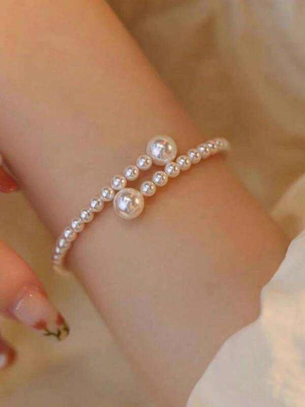 1pc Elegant Adjustable And Versatile Imitation Pearl Beaded Bracelet, Geometric Design, Exquisite Fashion Accessories For Everyday Use, Parties And Vacations, Vintage-Style Stylish Open Bracelet - Ideal Gift
