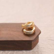 1 件奢华金色圆形水晶环状耳环，镶嵌方晶锆石，防过敏，时尚圆形耳环