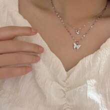 Double-Layer Butterfly Pendant Necklace – Dainty Minimalist Collarbone Chain, Understated Elegance