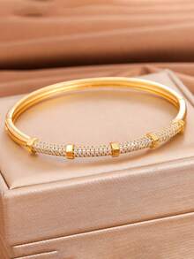 1 件女士独特设计扣环手镯，铜锆石镶嵌电镀