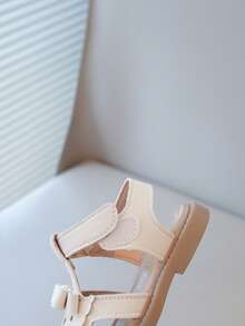 新款女童幼儿蝴蝶结镂空花朵设计凉鞋，软底防滑小女孩儿童鞋，适合夏季 - 米色 - 查看 6