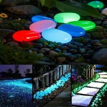 500 piezas de piedras de jardín luminosas, piedras brillantes de colores, para jardín, césped, patio, camino exterior, pasillo y decoración de acuario. Piedras luminosas perfectas para pecera, sendero, maceta, planta, entrada de automóviles, decoración del hogar, decoración navideña (estilo de color aleatorio)