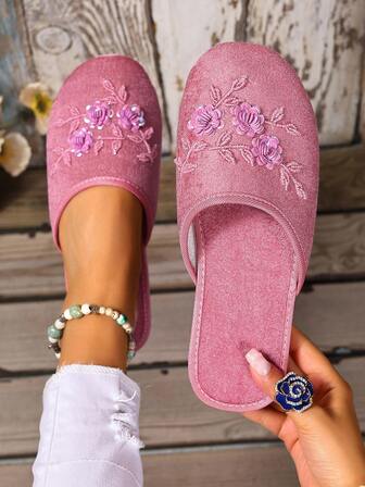 2024年新款手工串珠一脚蹬拖鞋，适合室内外穿着，网眼材质