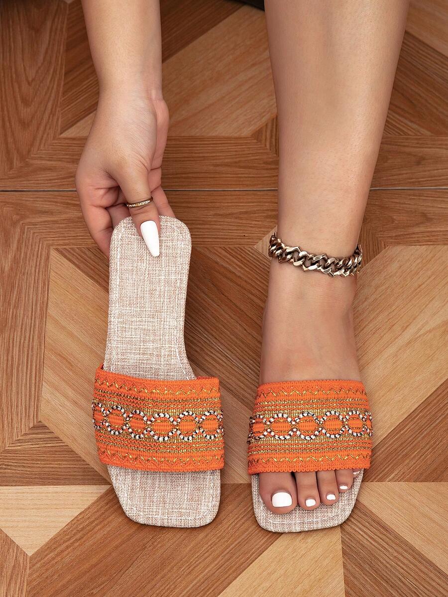 加大码宽楦橙色凉鞋，女士刺绣平底凉鞋，适合派对、海滩、度假、春夏装扮 - 橘色 - 查看 1