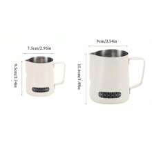 1 Pieza Jarra espumadora de café y leche, taza para espuma de leche, de acero inoxidable 304, con pantalla de temperatura, escala interna precisa, tanque de ordeño de boca puntiaguda, control preciso del caudal de la espuma de leche, sensación cómoda, olla para espuma de leche, utensilios para espresso, de alta calidad exquisita, duradera, accesorios profesionales para café en el hogar, la oficina y la cafetería 350/600ml Vuelta al colegio
