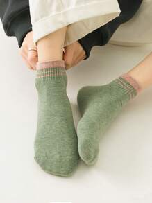 1 Paar/5 Paar Damen Olive Grün gestreifte Muster bequeme, lässige, weiche, leichte Knöchelsocken, vielseitig für den Sommer