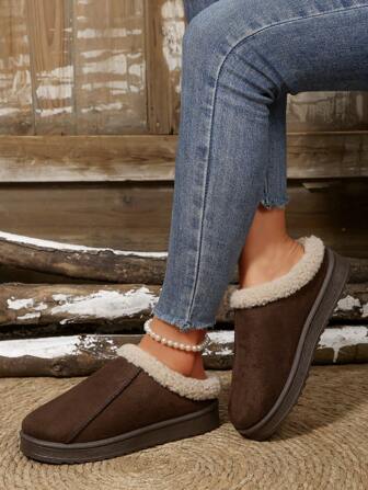 Nouvelles bottes courtes épaisses chaudes et moelleuses à la mode pour femmes, Pantoufles/bottes de neige à enfiler confortables avec semelle épaisse et demi-enveloppées, Tailles grandes convenant pour un usage intérieur et extérieur, Hiver
