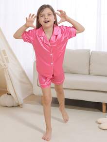 Conjunto de ropa de estar por casa de satén de color liso para niñas: top de manga corta y pantalones cortos en tonos lisos brillantes. - Rosado Sandía - Ver 5