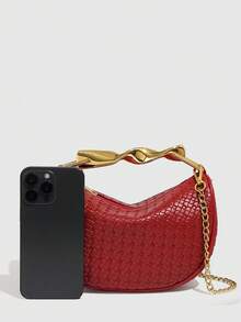 Vào mùa hè năm 2025, một mẫu túi xách mini đeo chéo vai một bên với quai kim loại và khóa kéo thời trang mới sẽ được ra mắt. - Đỏ - Xem 4