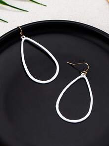 1 对时尚夸张超大镂空水滴形耳环