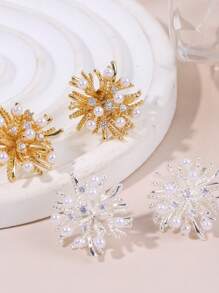 Pendientes de diseño de flor con perla y circonia en forma de copo de nieve, versátiles nuevos pendientes populares de joyería para mujeres