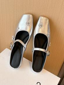 Xin Jing Shoes Fall/Winter Women's Fashion Rhinestone Flower Strap Flat Comfort Commuting Casual Shoes With Hidden Wedge Heel