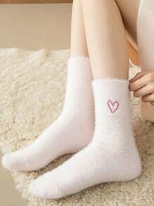 5 paires de chaussettes roses moelleuses pour femmes, chaussettes chaudes en forme de cœur, douces et confortables, convenant à l'automne et à l'hiver, couleurs aléatoires