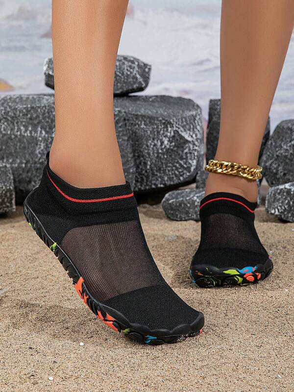 Chaussures aquatiques légères et respirantes à séchage rapide, unisexes - antidérapantes, durables, idéales pour la randonnée, la plage, le yoga, la natation