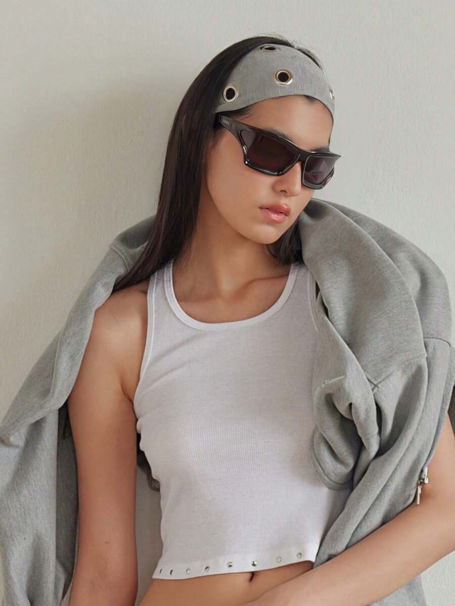 1pc Fashion Punk Headband Gothic Style Soft Non-Slip Elastic Hollow Beach/Holiday Headband, Elastic Yoga Sports Headband, Versatile For Daily Wear Fall Winter Hair Band Hair Accessories For Women For Vacation Outfits Woman Elegant Scarf Women Bandana Soft Headwrap - Grey - View 1