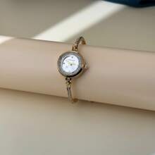 DAYAND NIGHT 2025 New Luxury Crystal Inlaid Women's Watch, Petite & Chic Fashion Bangle Watch, Quartz Wrist Watch, Gold Or Silver, Suitable For Parties, Galas Or Everyday Wear. Perfect Gift For Valentine's Day, Anniversary Or Birthday