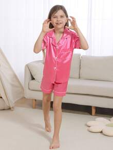 Conjunto de ropa de estar por casa de satén de color liso para niñas: top de manga corta y pantalones cortos en tonos lisos brillantes. - Rosado Sandía - Ver 6