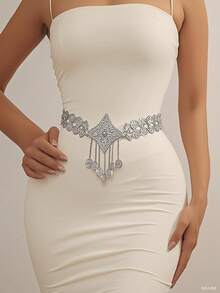 Esta corrente de cintura com pingentes de diamantes é feita de liga de zinco banhada a ouro, decorada com pingentes de moedas gravadas em tom dourado e diamantes, tornando-a a escolha ideal para a cintura da noiva romântica em casamentos, banquetes e bailes. - Estilo de cinto com pingente de liga de diamante - Ver 8