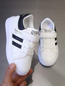 1 双儿童运动鞋，带钩环，春秋季新款透气低帮白色运动鞋，适合男孩、女孩