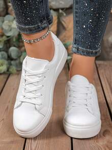 Women's Casual Sports Flat White Sneakers, Fashion White Lightweight Comfortable Athletic Shoes For Students, Young Adults, Petite And Slim Fit, Cute Lace-Up White Shoes, Thin And Comfy Style - White - View 2