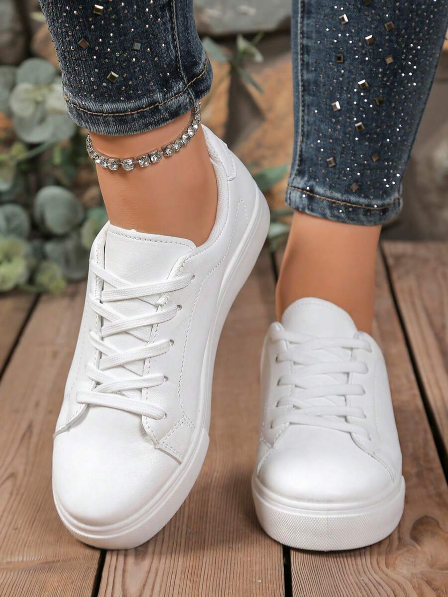Women's Casual Sports Flat White Sneakers, Fashion White Lightweight Comfortable Athletic Shoes For Students, Young Adults, Petite And Slim Fit, Cute Lace-Up White Shoes, Thin And Comfy Style