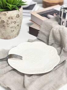 European Luxury Retro Butterfly Embossed Ceramic Dinner Plate, 6inch/8inch Household Plate, High-End Exquisite Cake Plate, Fruit Plate, Dessert Plate, Salad Plate, Housewarming Gift, Elegant Souvenir