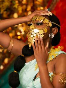 1 pieza - Accesorios de danza del vientre con velos de monedas, accesorios de juego de roles, máscaras clásicas y de moda que son regalos ideales para niñas. Son excelentes opciones para la danza del vientre, citas, fiestas, actuaciones de baile, juegos de roles, máscaras Niqab Burqa Burka y diademas con rhinestones. Esta diadema te hace lucir misteriosa y cuando te mueves, las monedas hacen un sonido claro y brillante. Las buenas expresiones definitivamente te harán divertirte en fiestas de Halloween